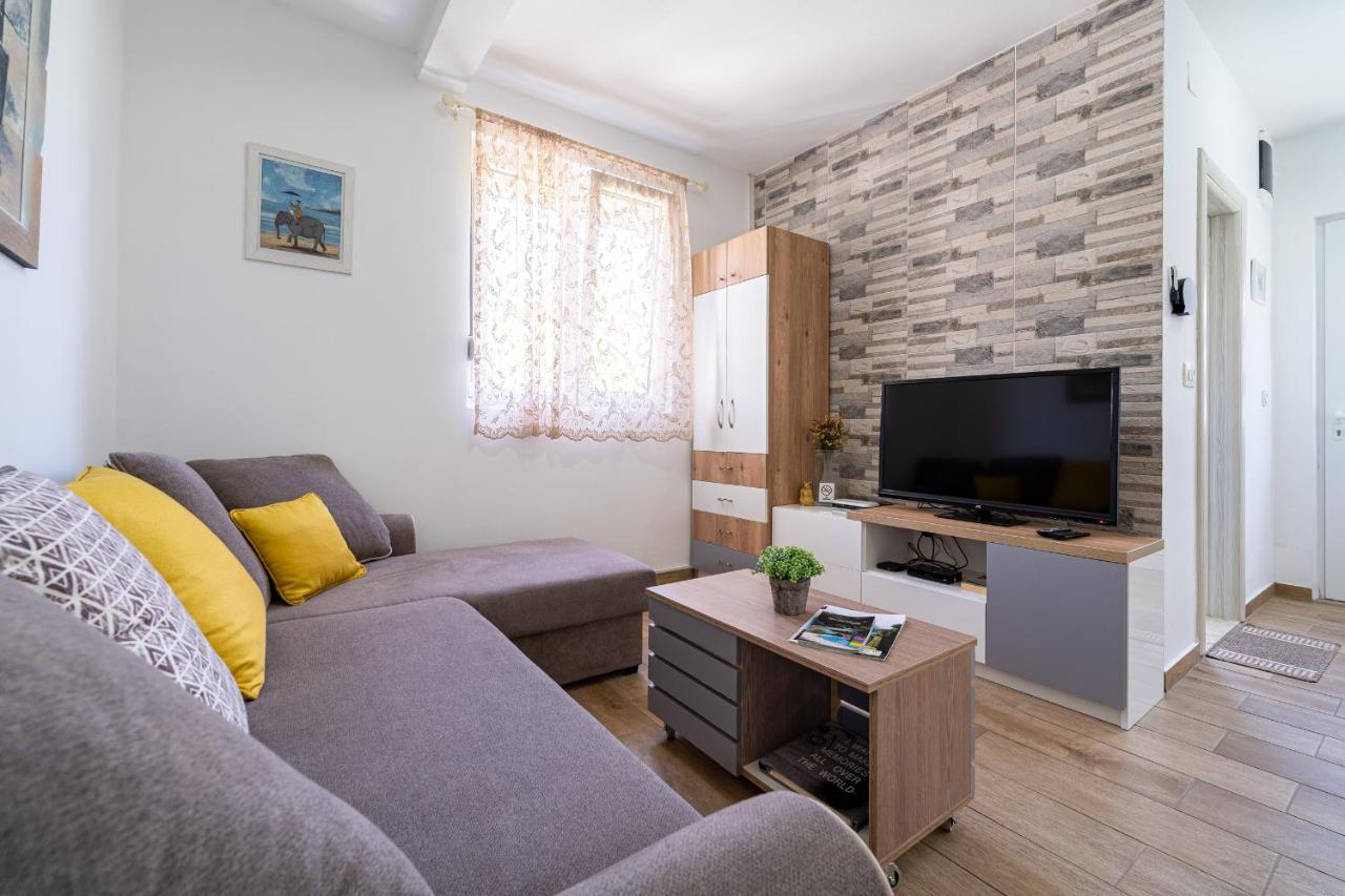 Apartments Gruda Τσέτινιε Εξωτερικό φωτογραφία