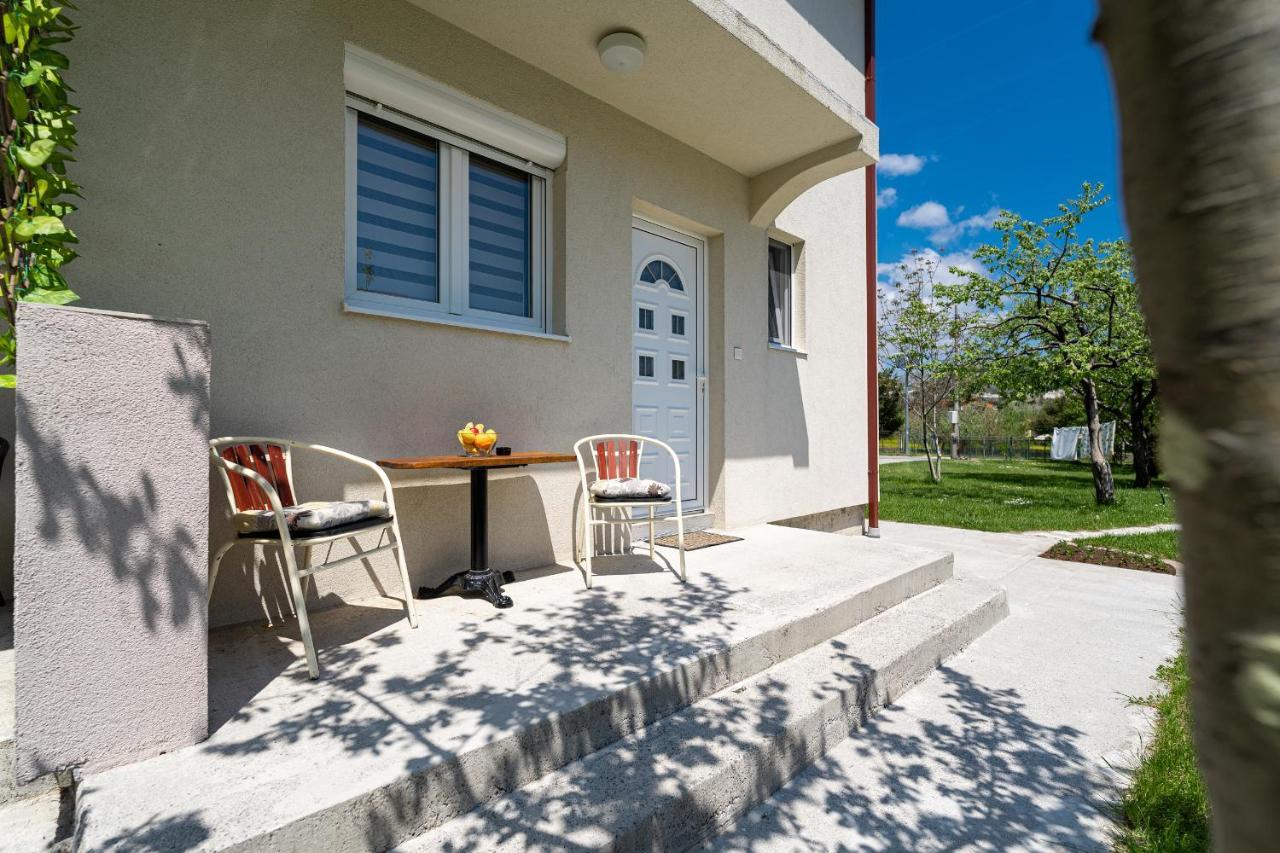 Apartments Gruda Τσέτινιε Εξωτερικό φωτογραφία